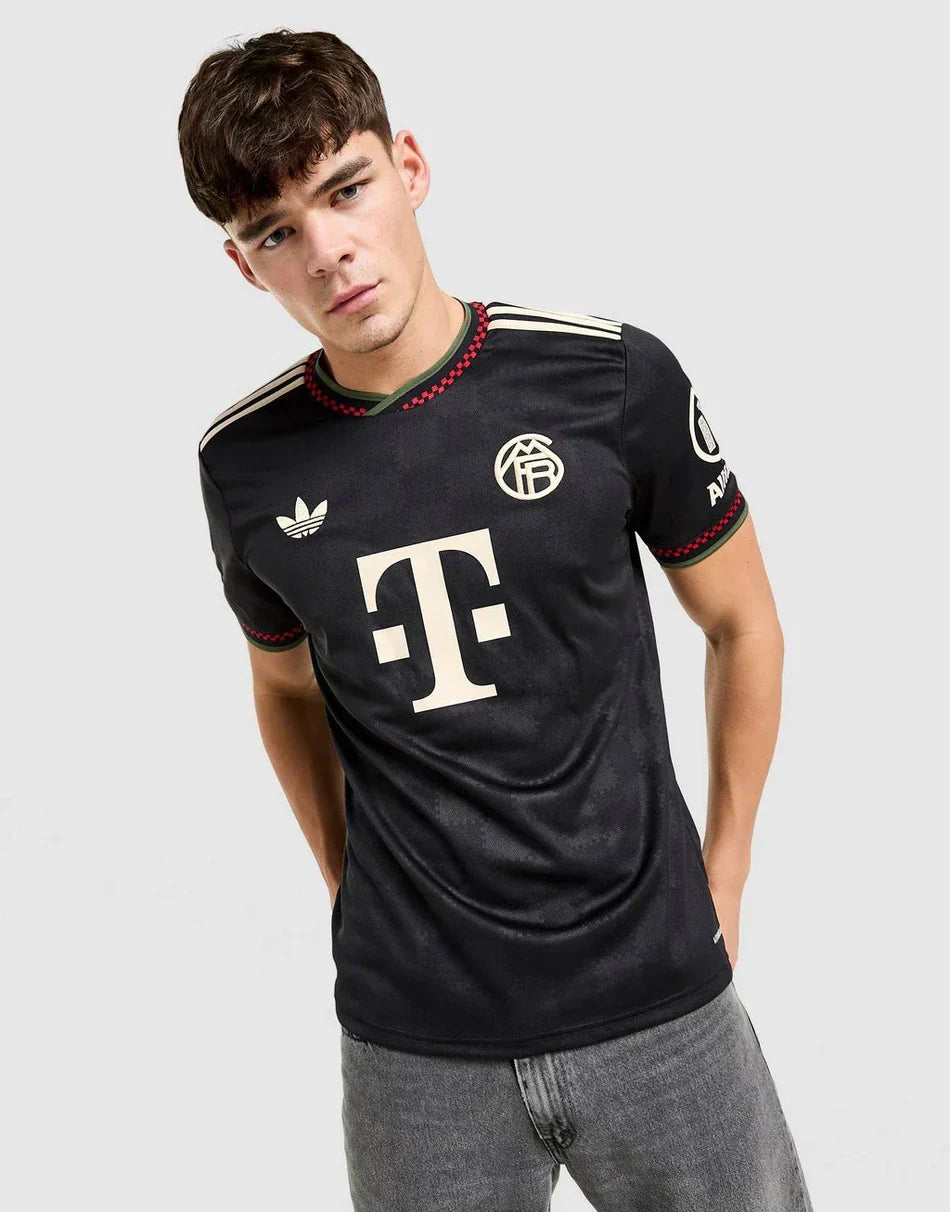 Bayern München 2025/26 Drittes Trikot