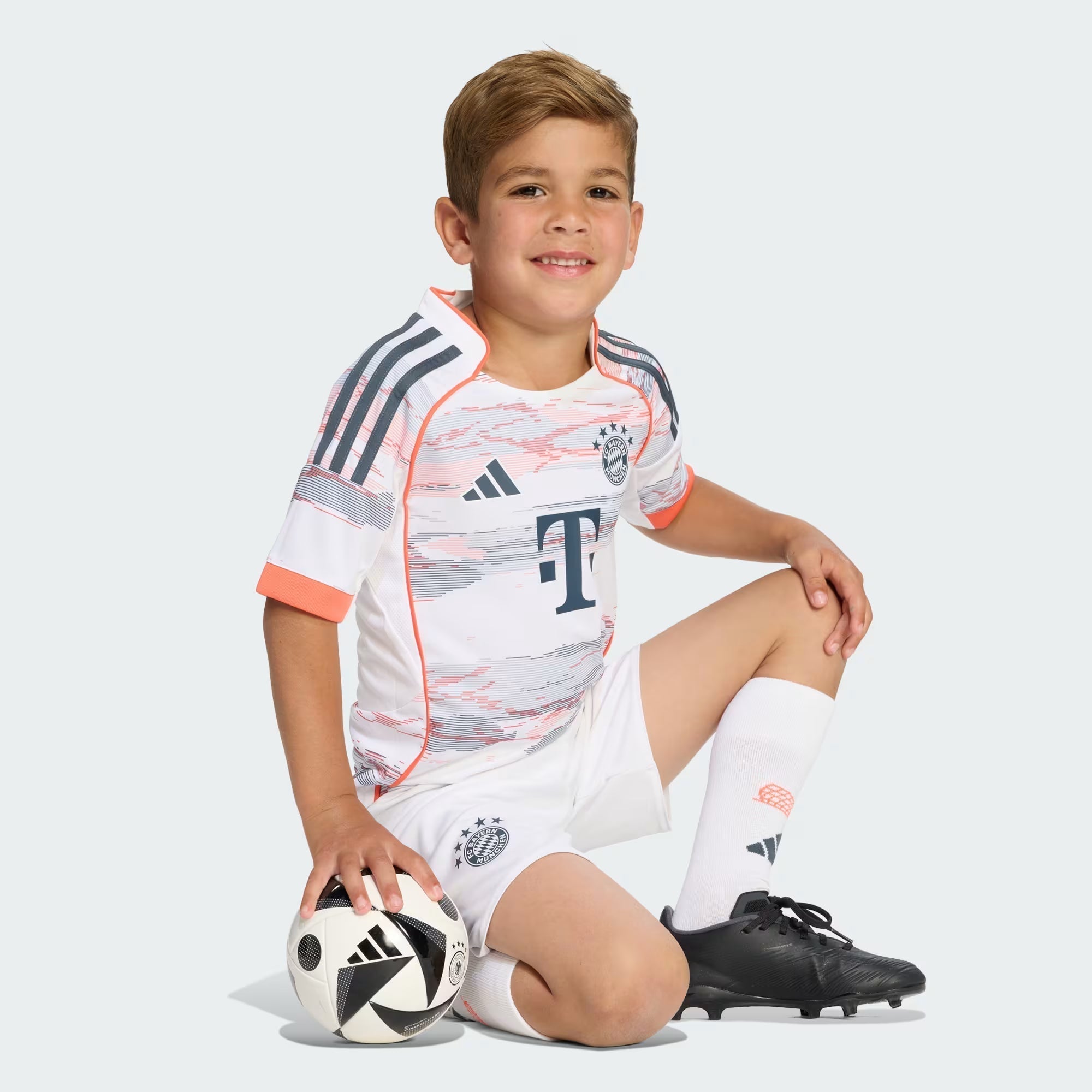 Bayern München 2025/26 Away Kids Jersey