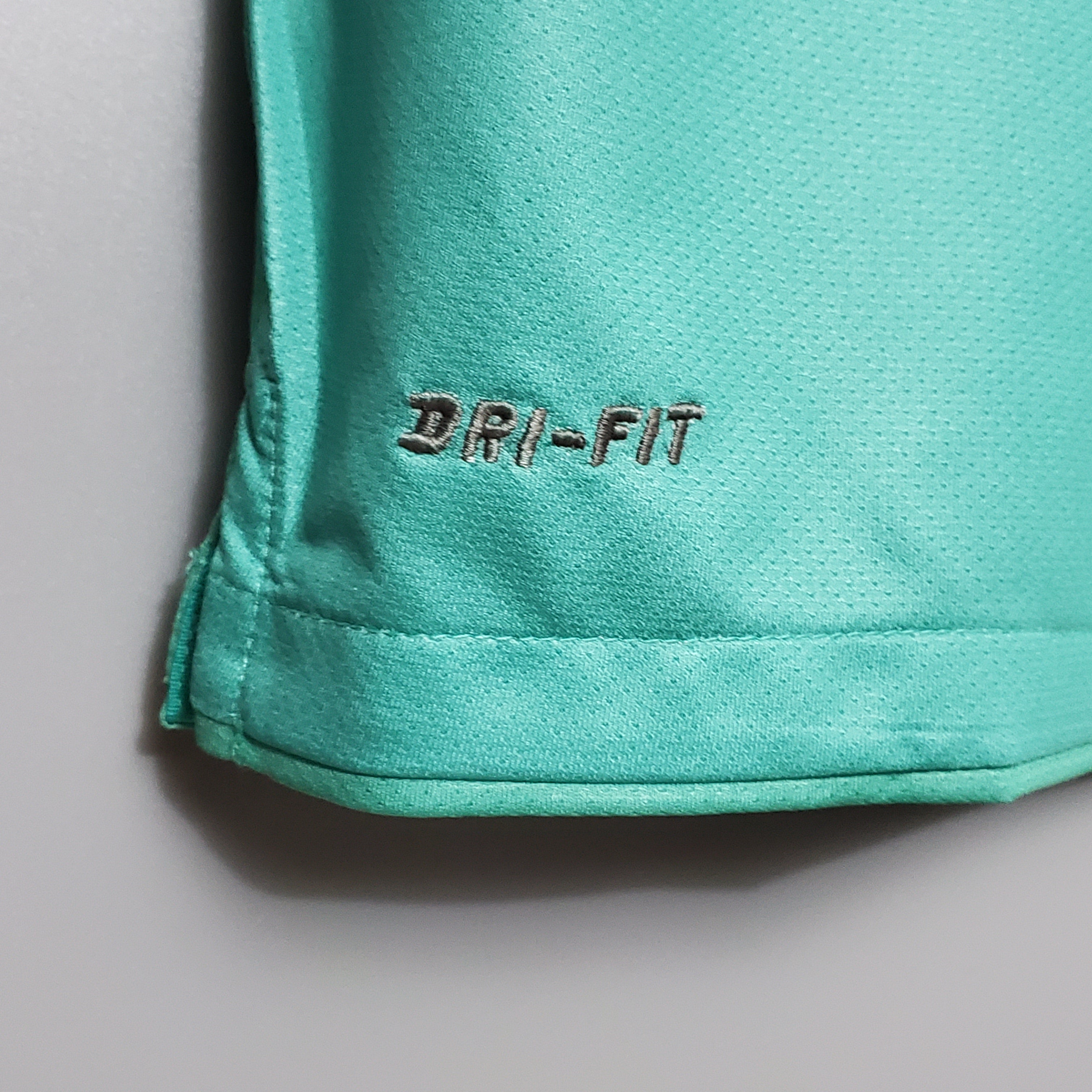 Barcelona 2010-2011 Away Retro Jersey